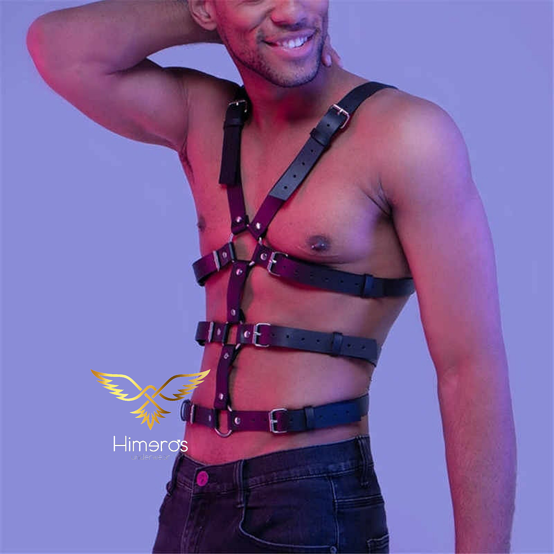 ARNES DE PECHO CUERO FETICHE NEGRO 2