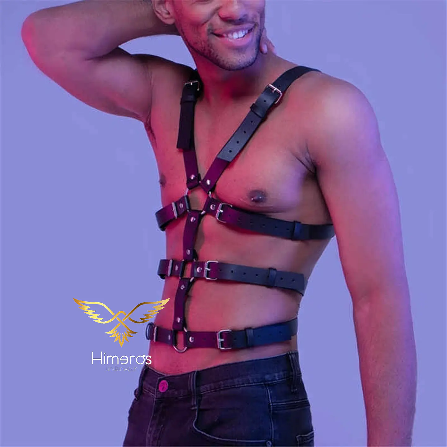 ARNES DE PECHO CUERO FETICHE NEGRO 3
