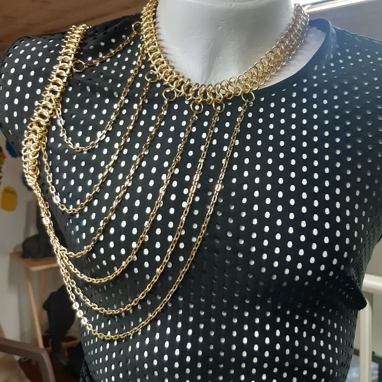 ARNES HOMBRES EN CADENAS HIMEROS 4