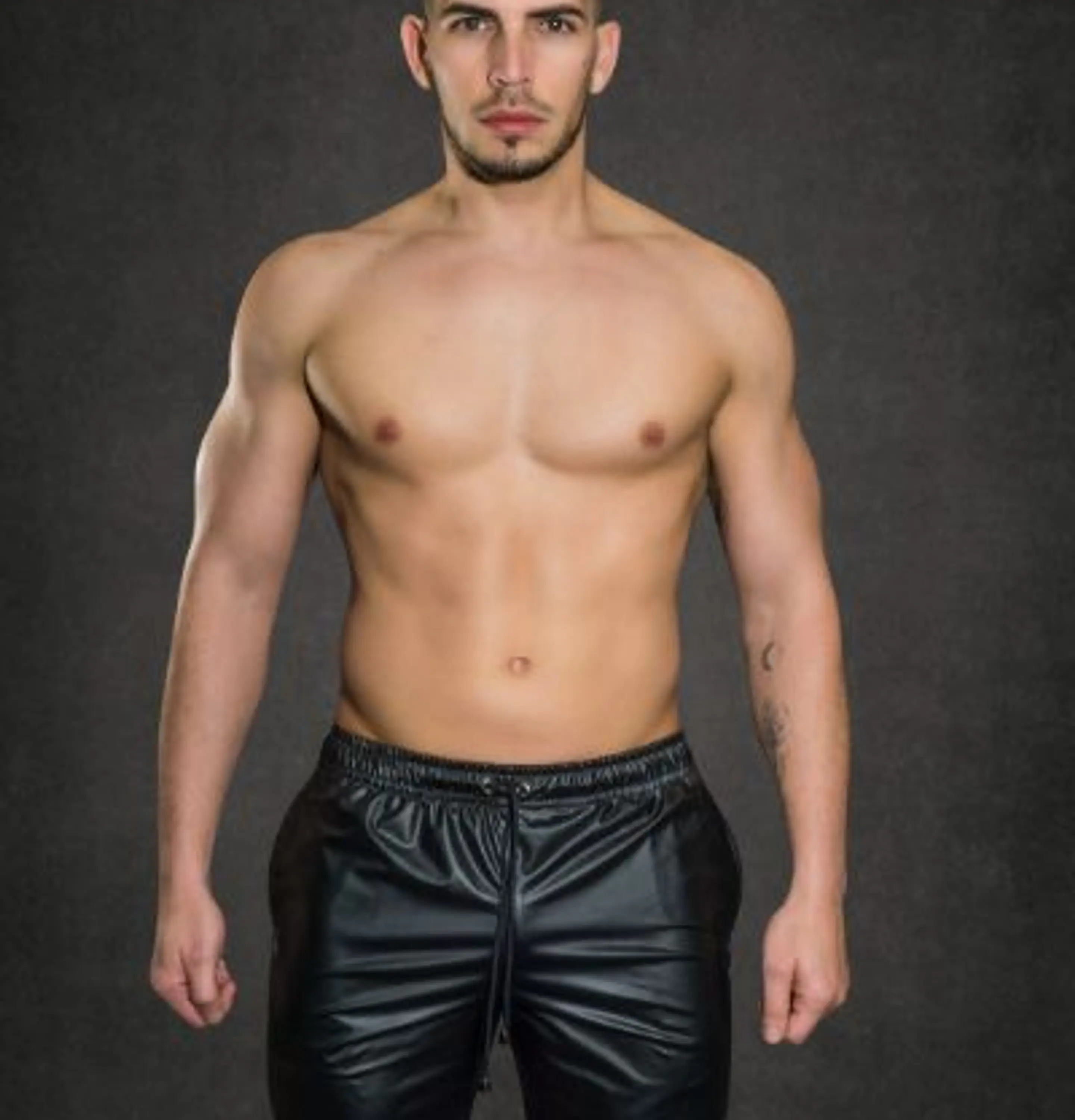 KINKY BOY TWO STRIPES LONG SHORT 1