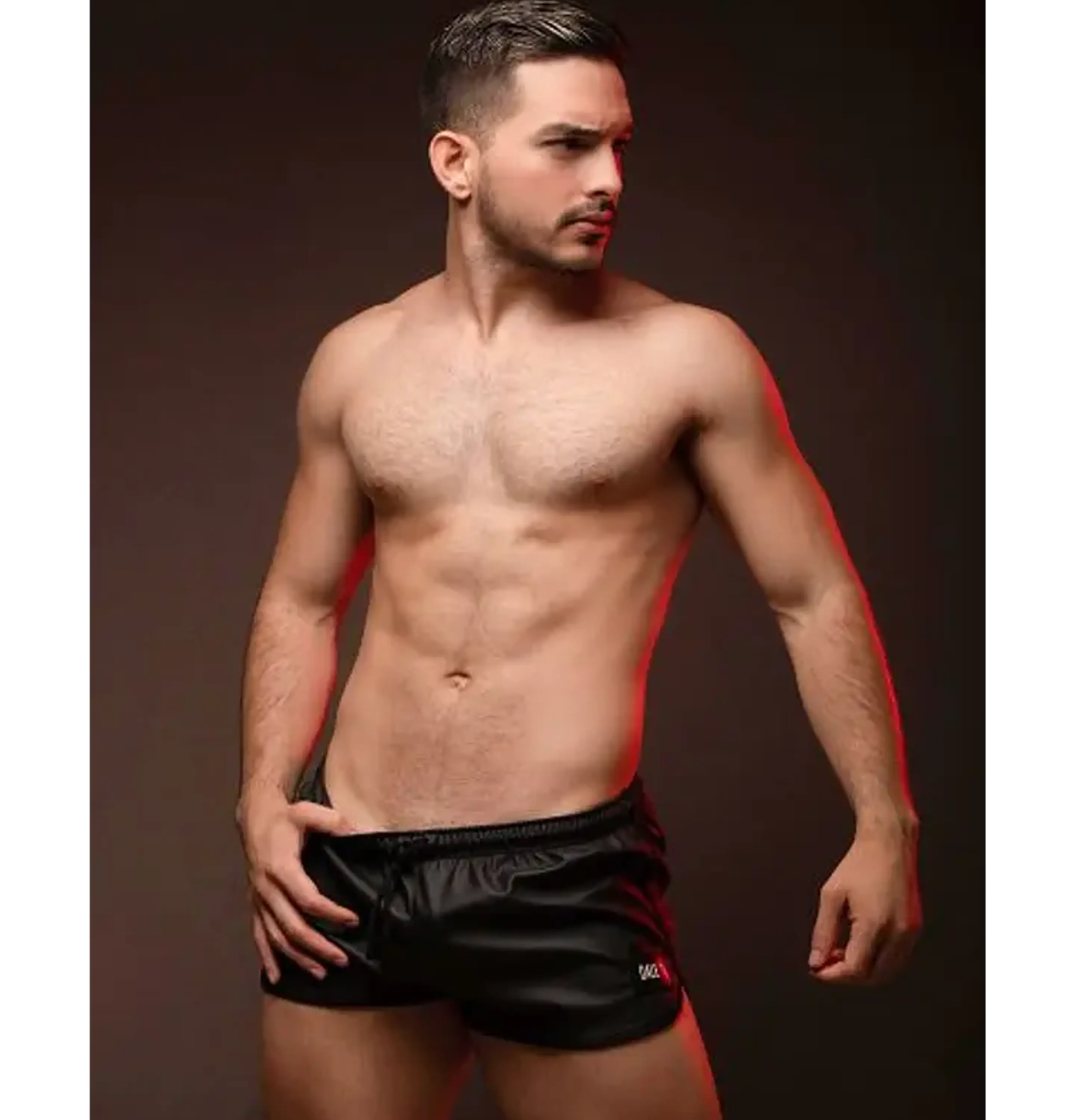 KINKY DUDE SHORT EN CUERO SINTETICO 1