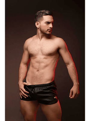 KINKY DUDE SHORT EN CUERO SINTETICO