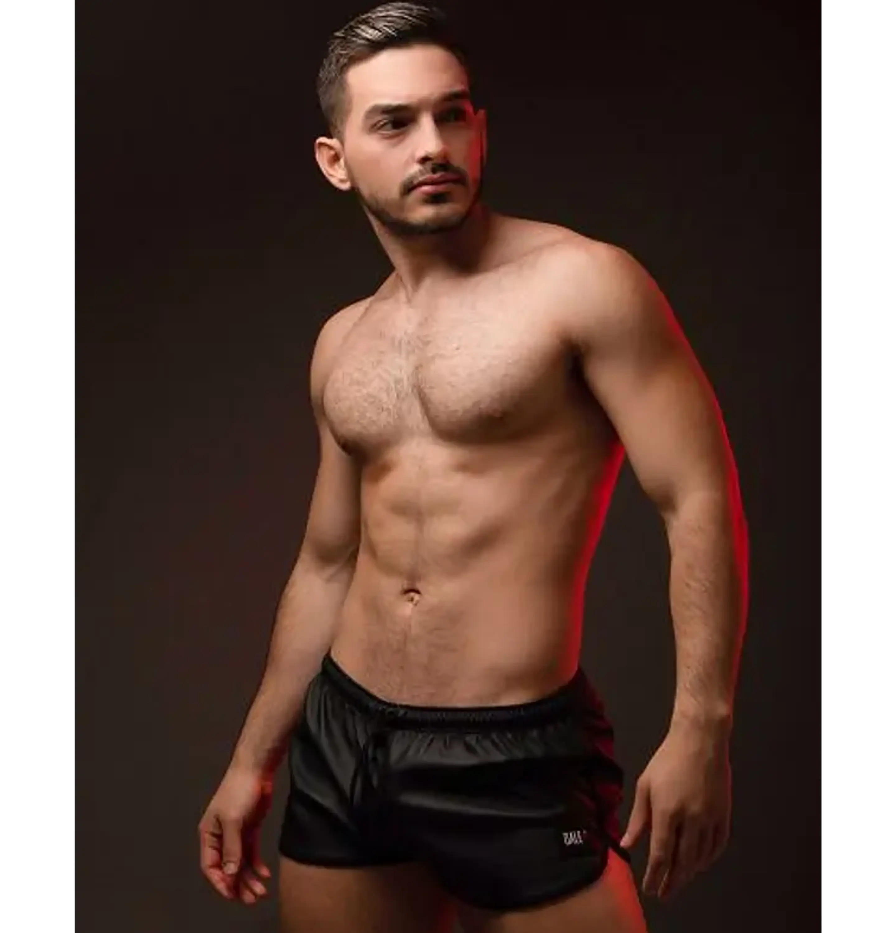 KINKY DUDE SHORT EN CUERO SINTETICO 3