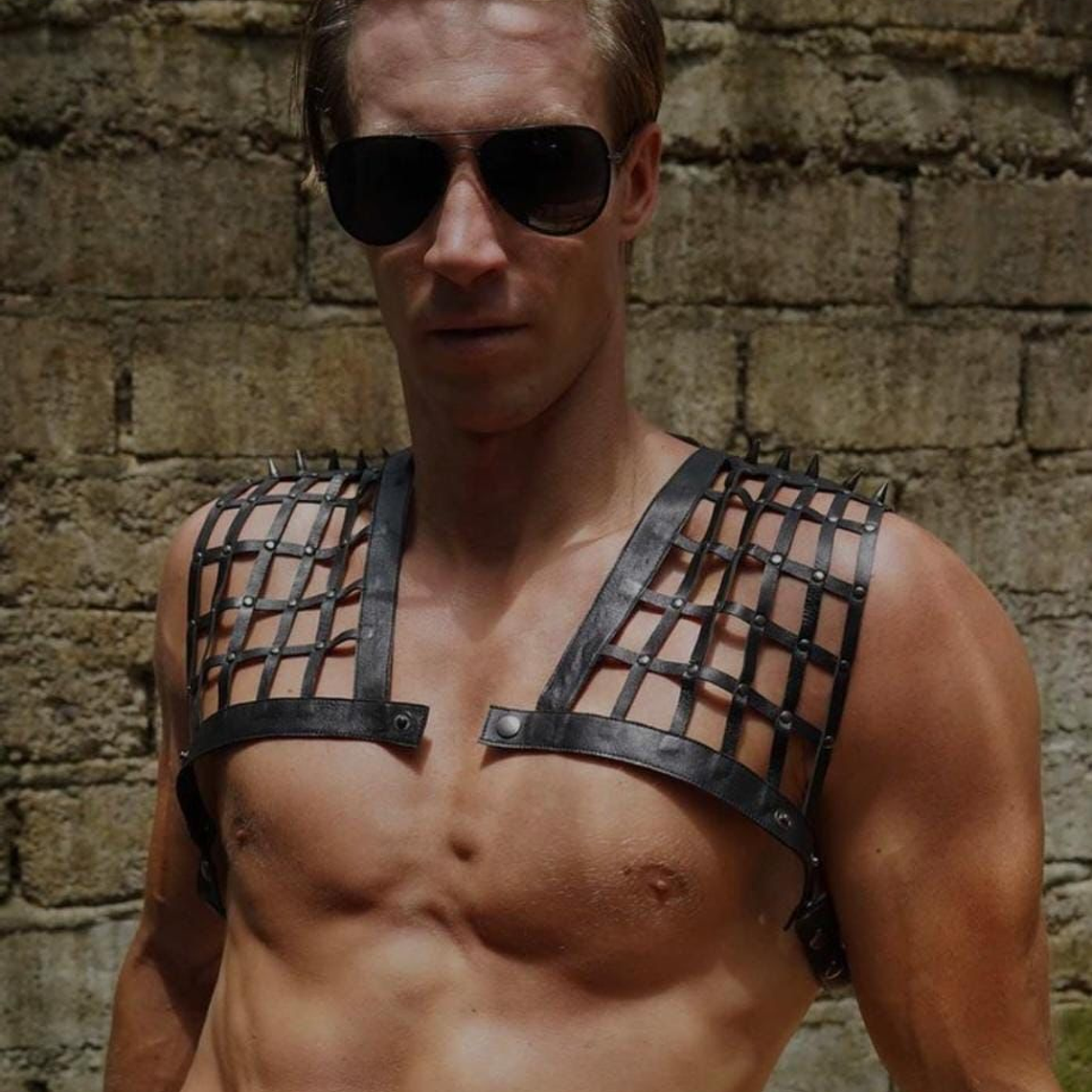 CHALECO CUERO PARA HOMBRE BDSM 1