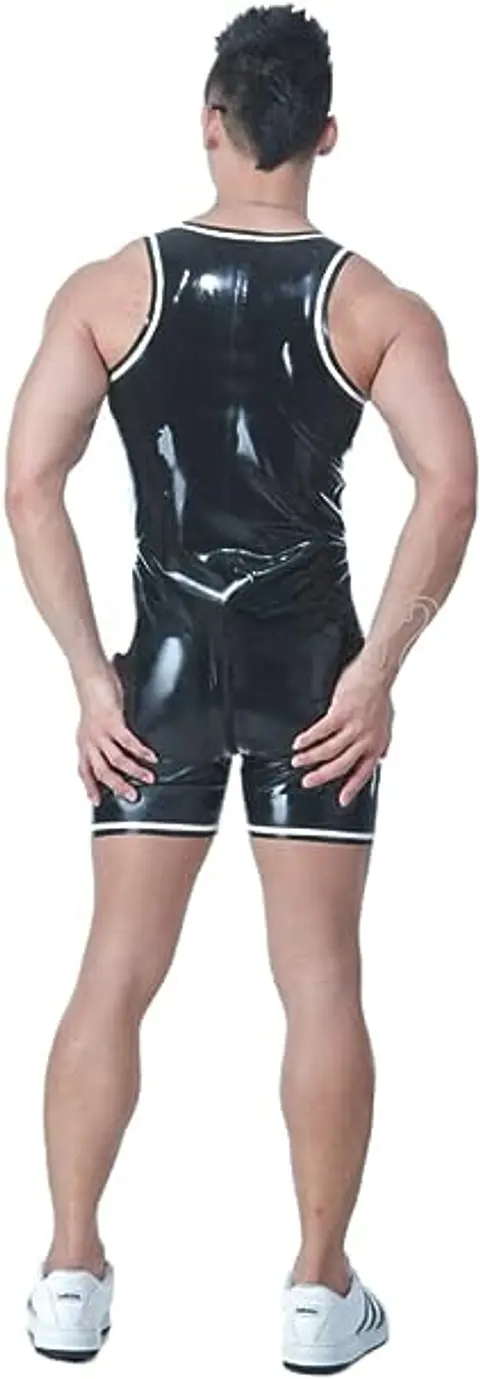 ENTERIZO  OVEROL CORTO EN CHAROL LATEX 