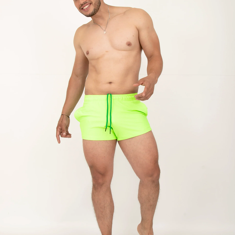 PANTALONETA CORTA VERDE NEON 3