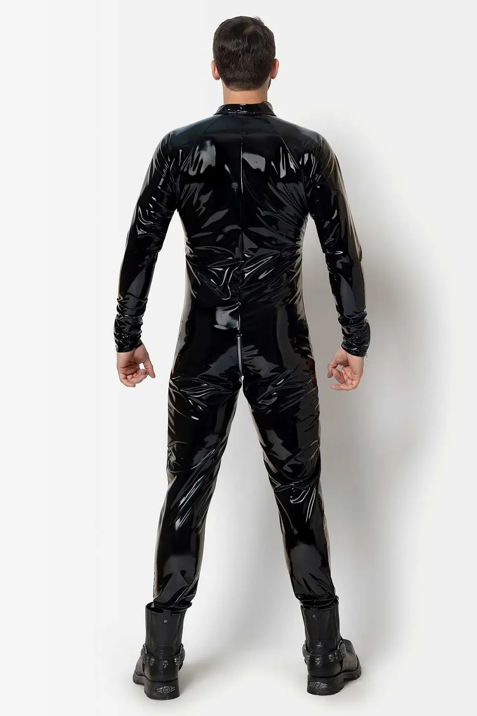 ENTERIZO EN CHAROL LATEX  4