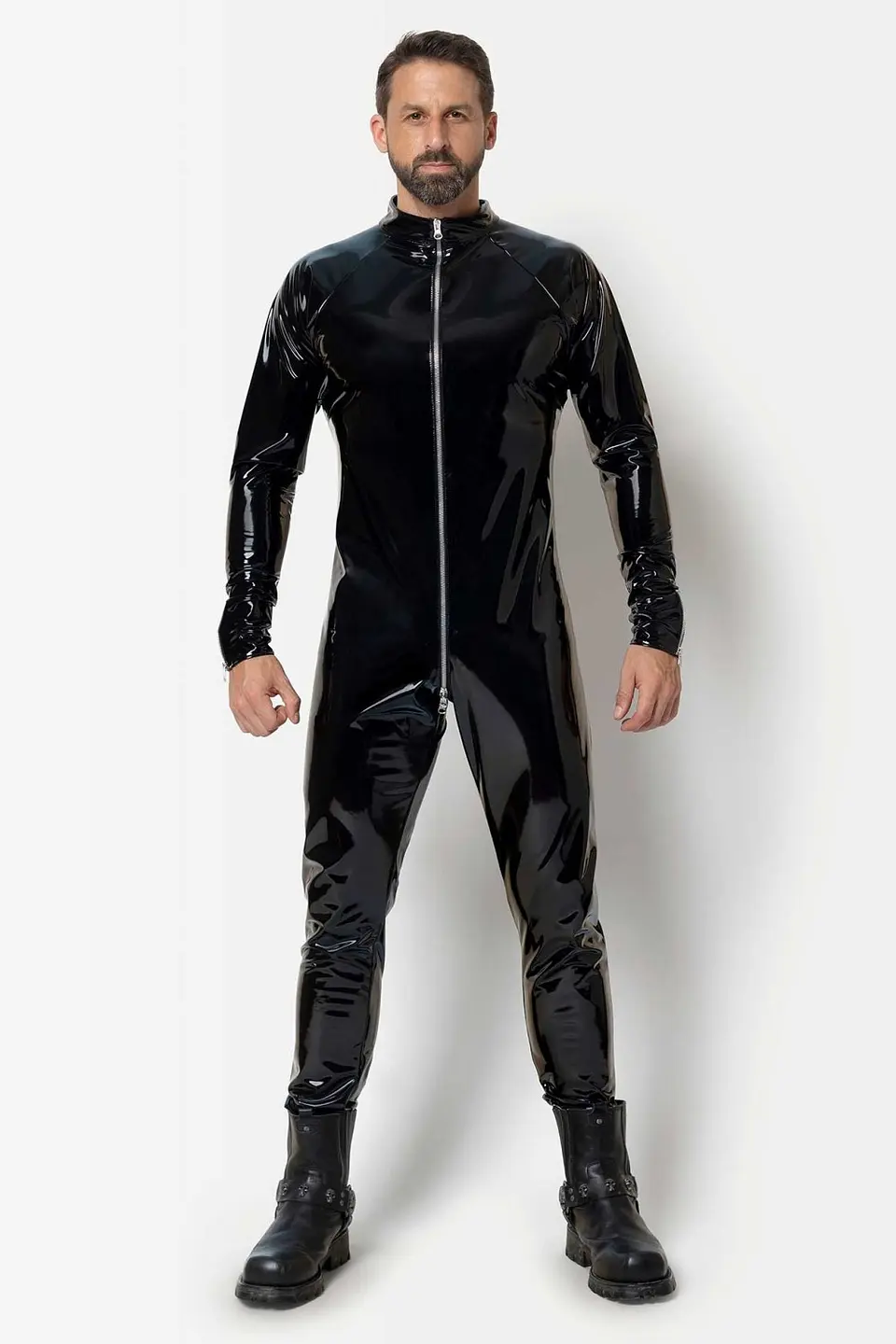 ENTERIZO EN CHAROL LATEX  1