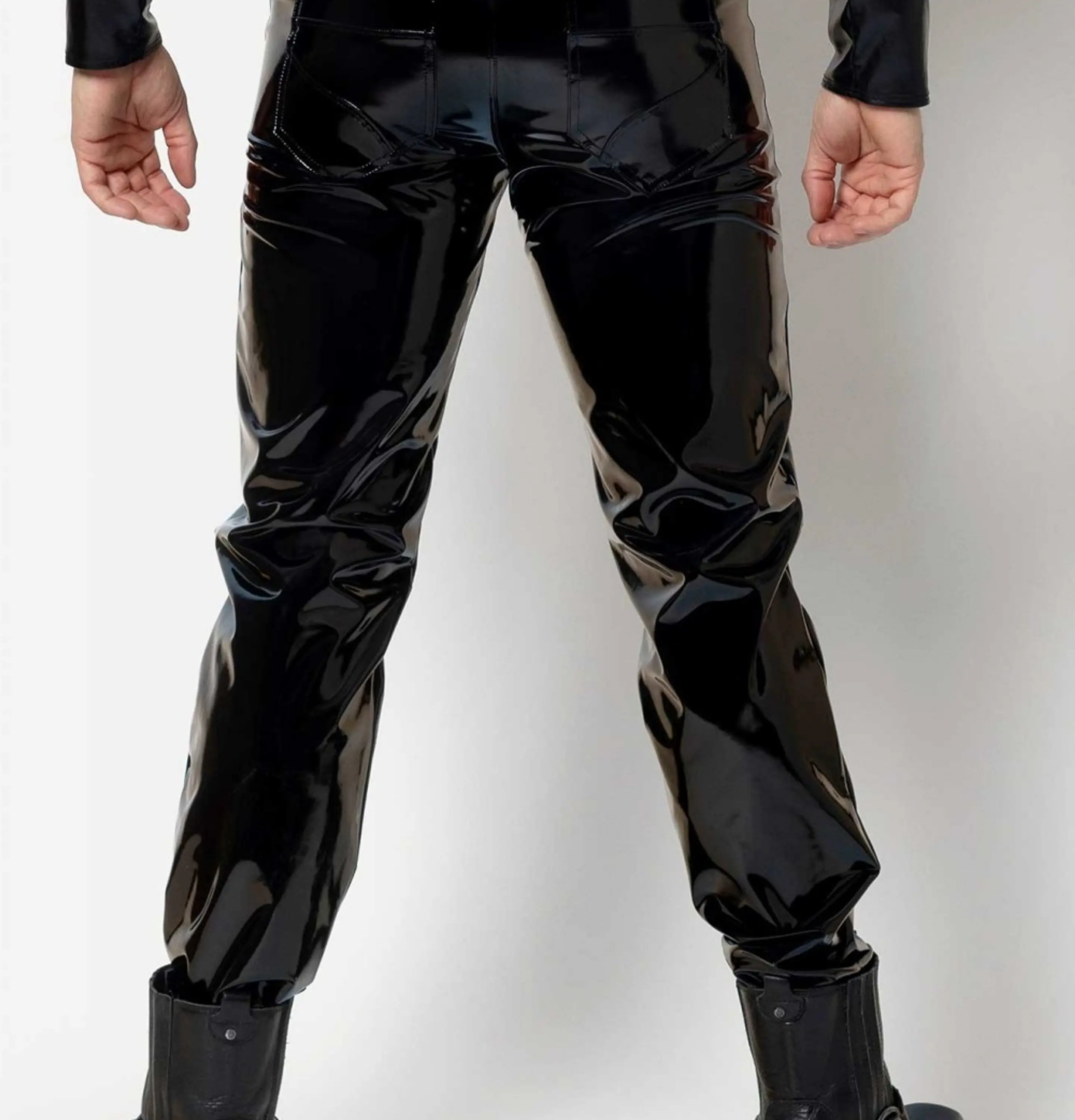 PANTALON EN CHAROL LATEX PARA HOMBRE 5