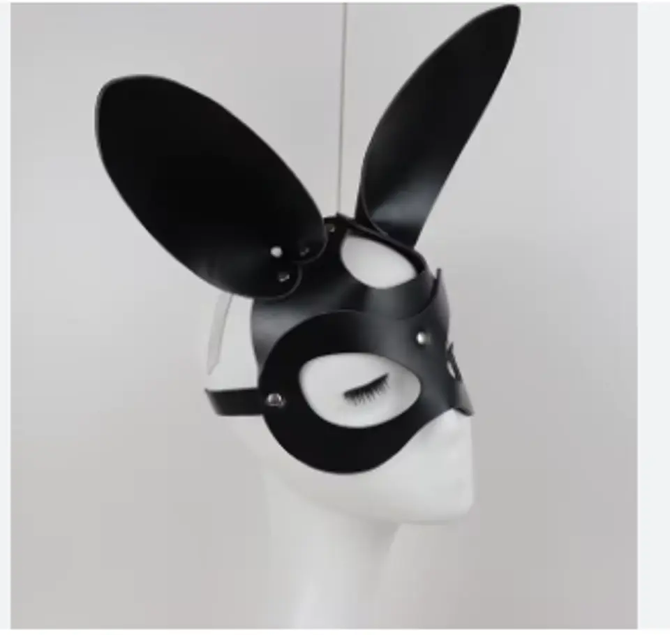 MASCARA CONEJO EN CUERO SINTETICO UNISEX NEGRO 3