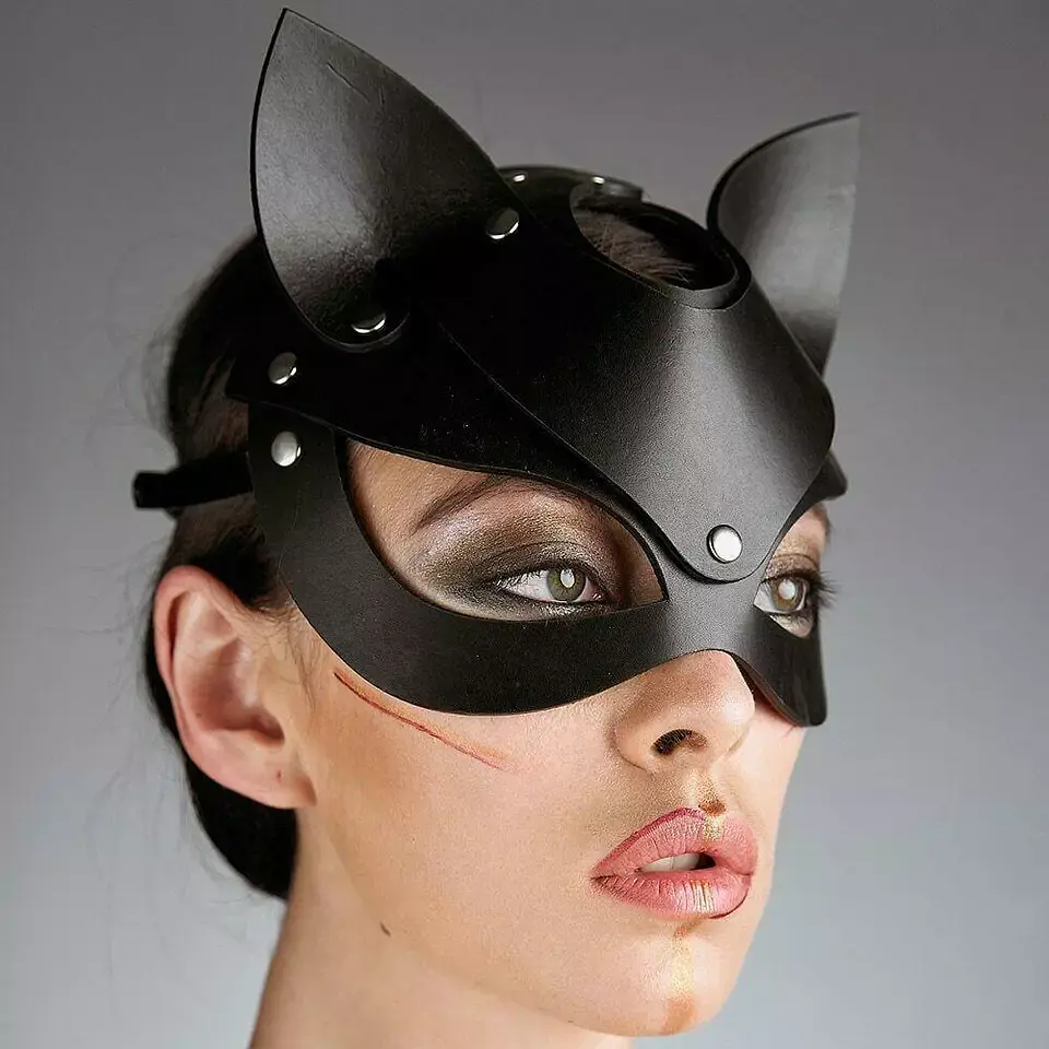 MASCARA ANTIFAZ GATO EN CUERO SINTETICO 3