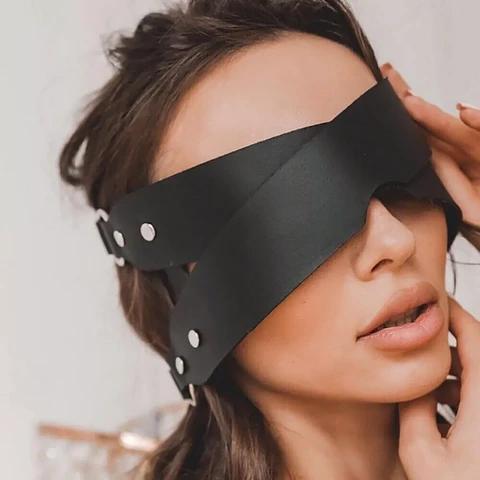 ANTIFAZ EN CUERO SINTETICO UNISEX