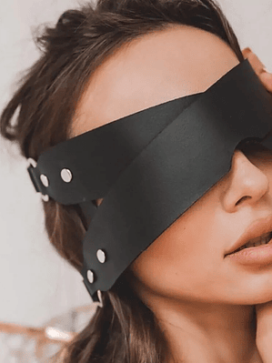 ANTIFAZ EN CUERO SINTETICO UNISEX