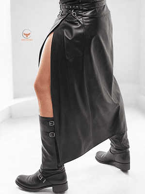 FALDA LARGA BDSM PARA HOMBRE 