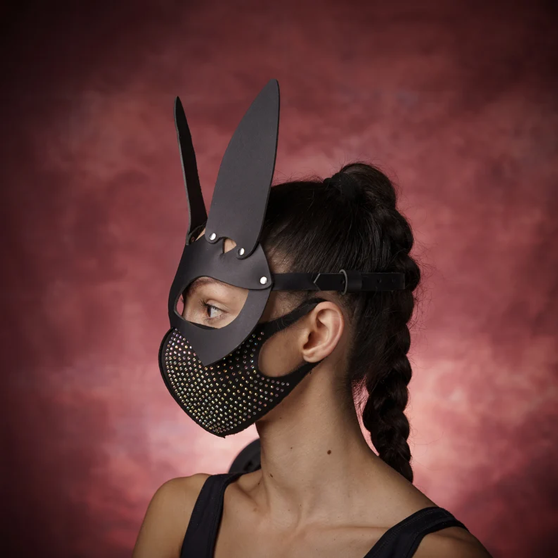MASCARA CONEJO UNISEX  EN CUERO SINTETICO 2