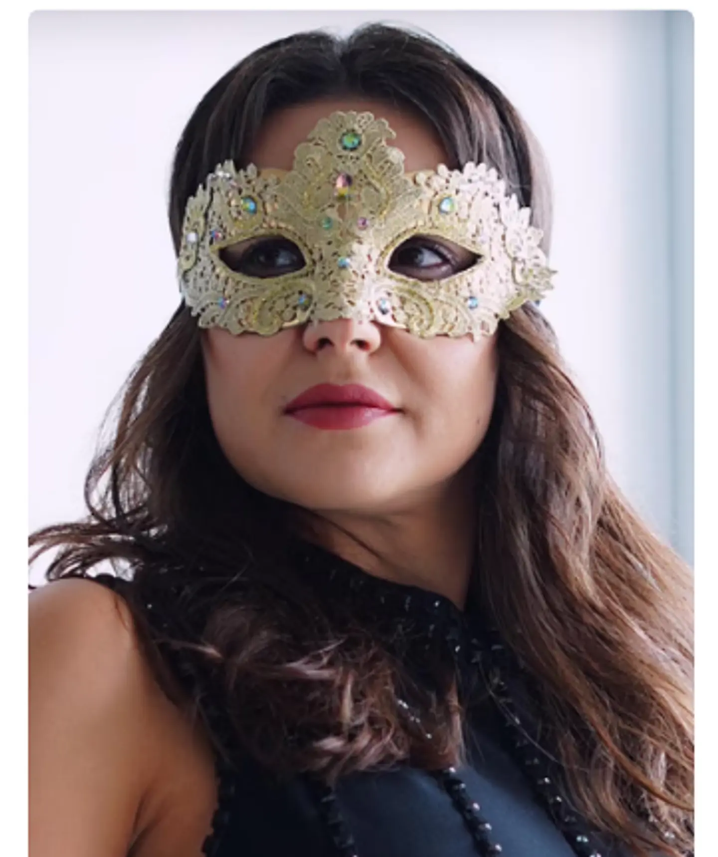 MASCARA DE LUJO EN PVC 4