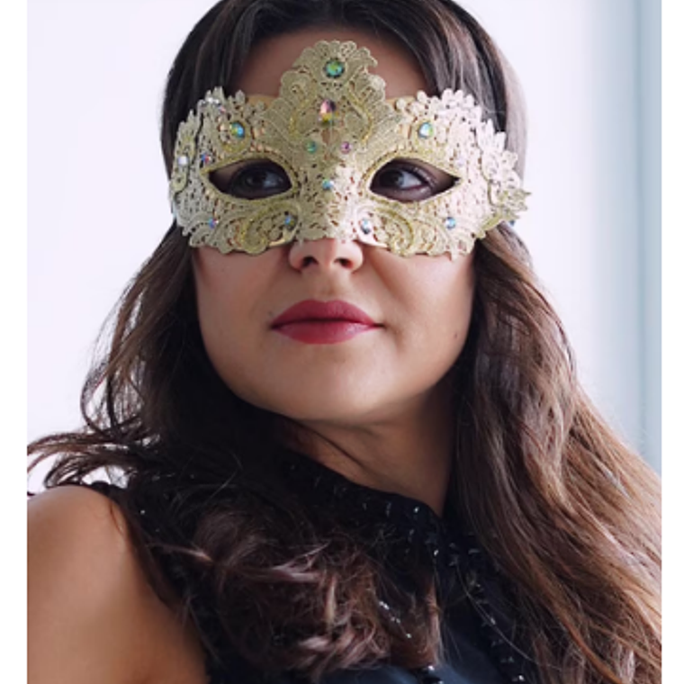 MASCARA DE LUJO EN PVC 4