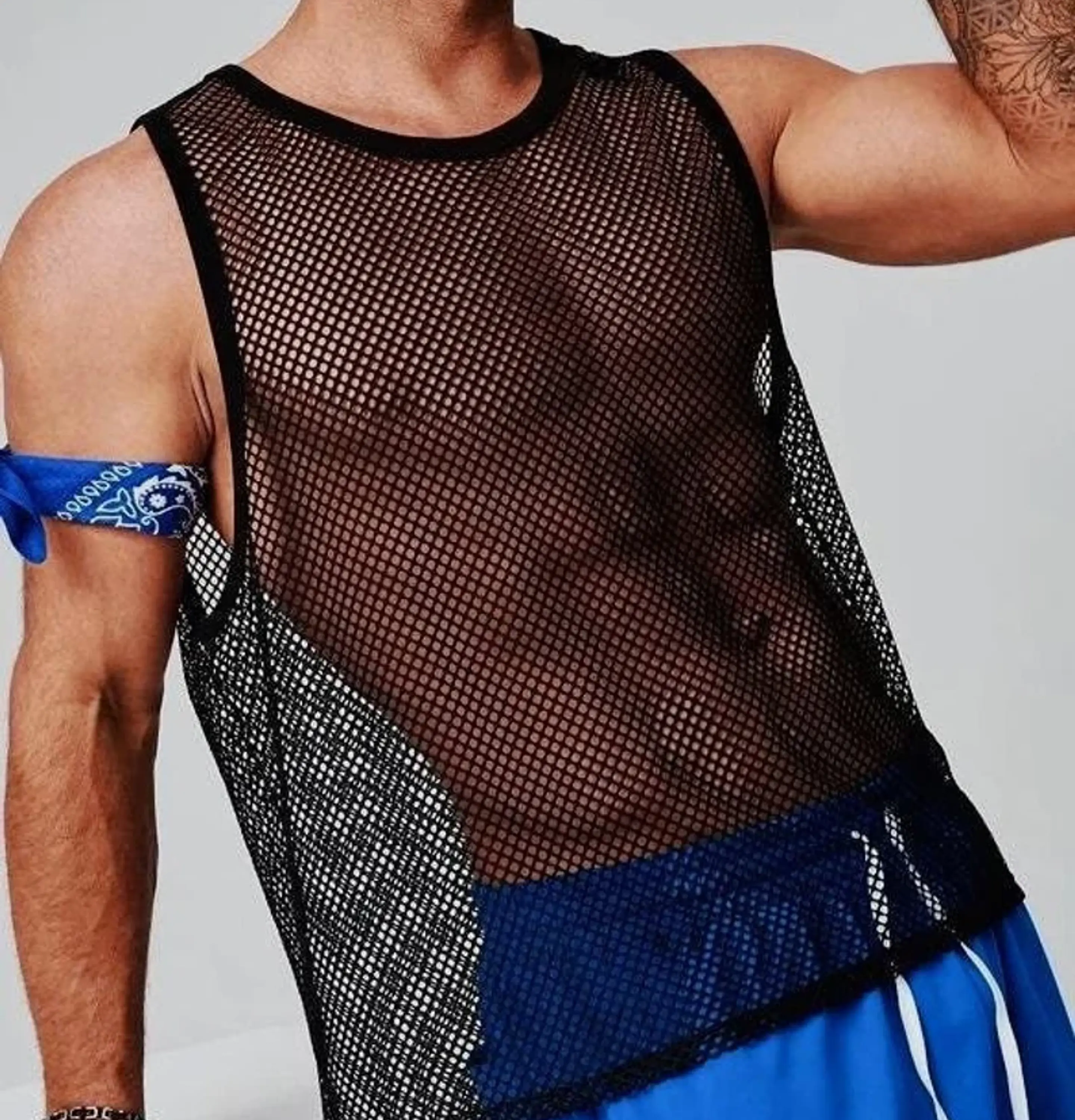 Camiseta de malla transparente para hombre 1