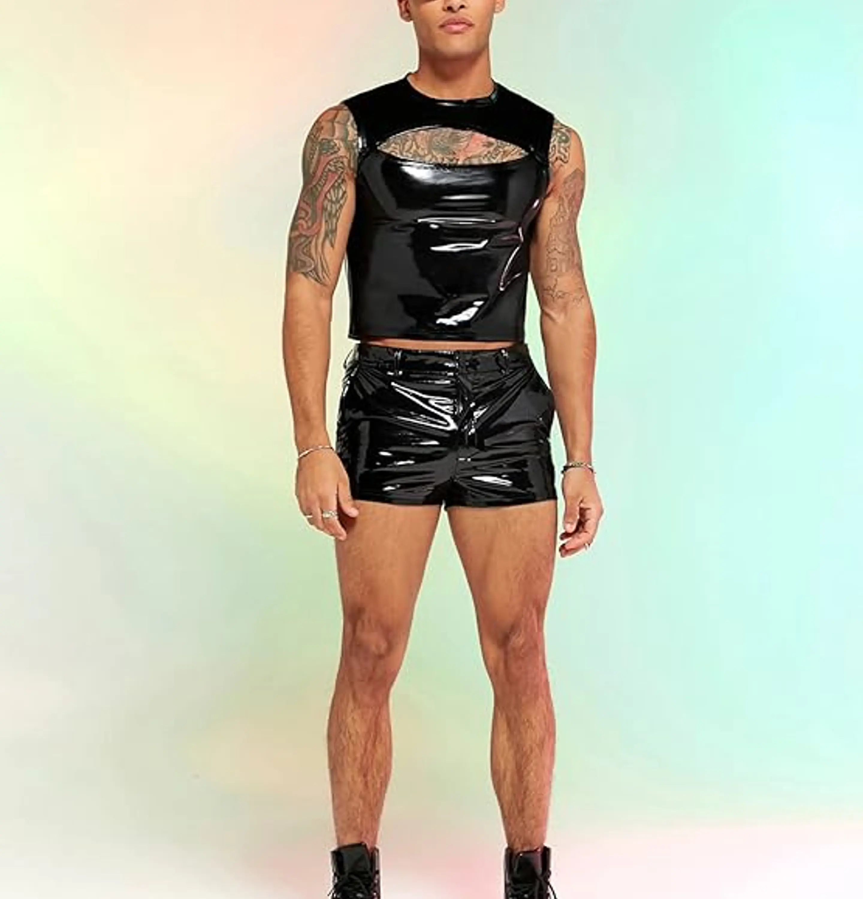CONJUNTO SHORT Y CROP TOP EN SHAROL LATEX 2