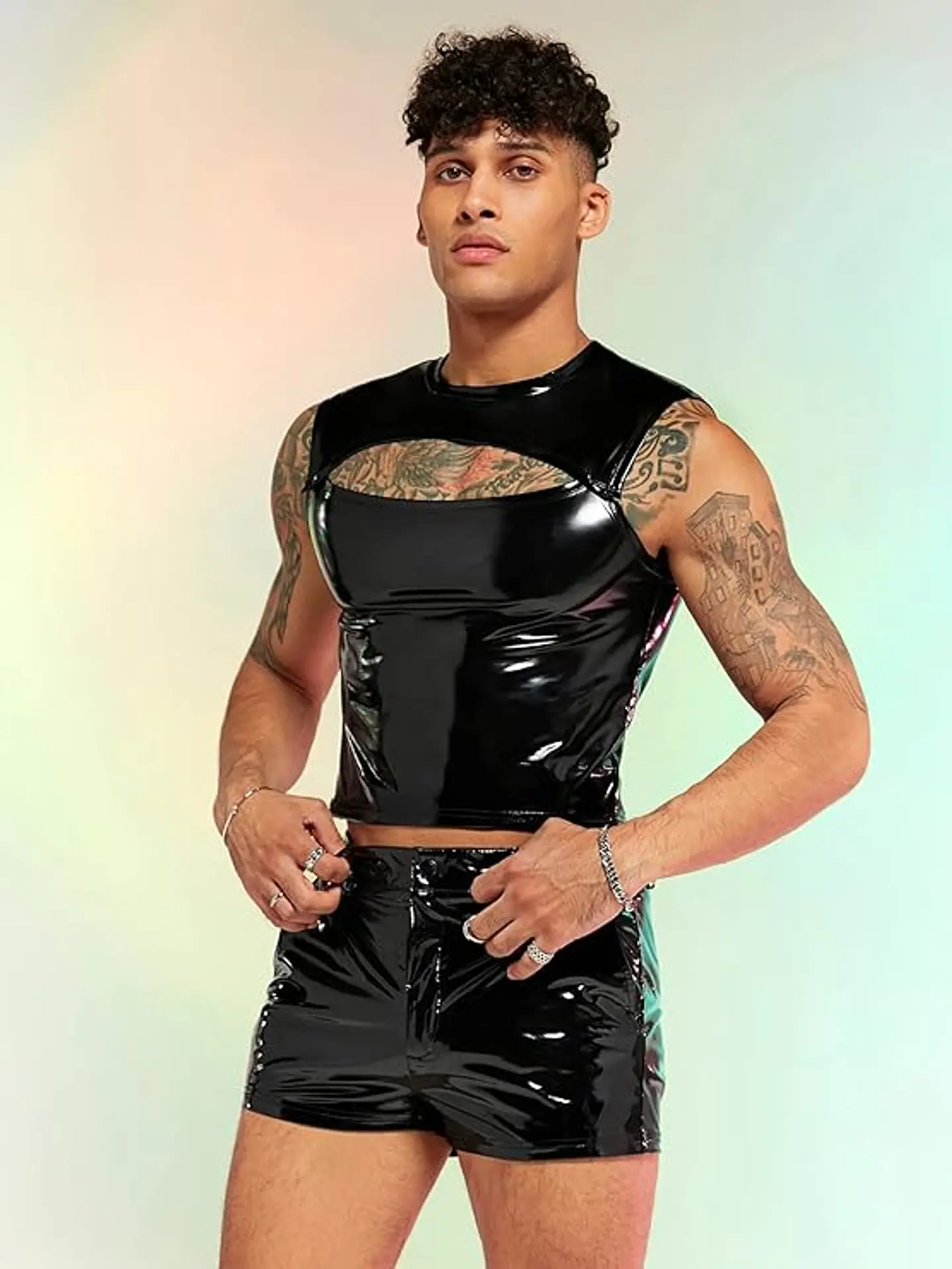 CONJUNTO SHORT Y CROP TOP EN SHAROL LATEX 4