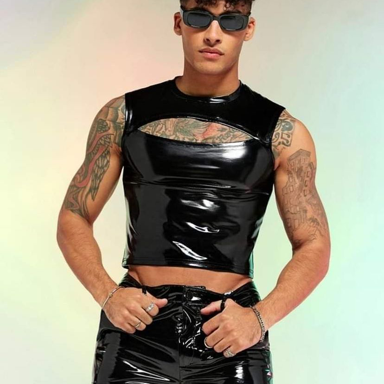 CONJUNTO SHORT Y CROP TOP EN SHAROL LATEX 1