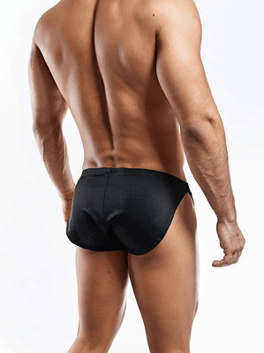 SHORT CORTO CON ABERTURA Y REALCE