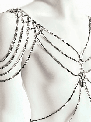 ARNES PECHAS CON HOMBRE CADENAS