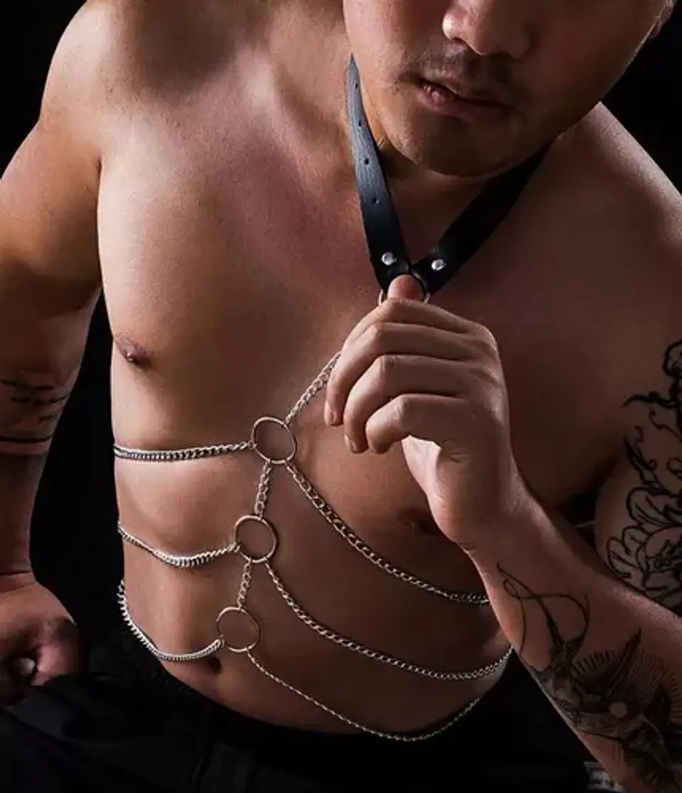 Collar Con Cadena Para Cuerpo Arnes Punk Rock Ajustable 3