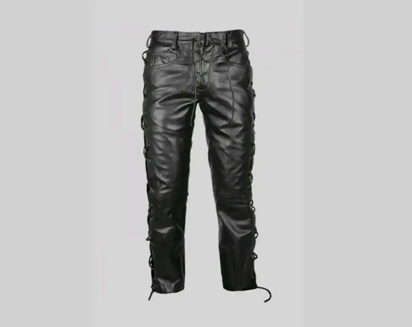 PANTALON EN CUERO SINTETICO CON CUERDA LATERAL 7