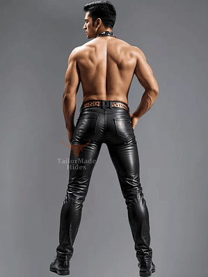 PANTALON EN CUERO SINTETICO LISO