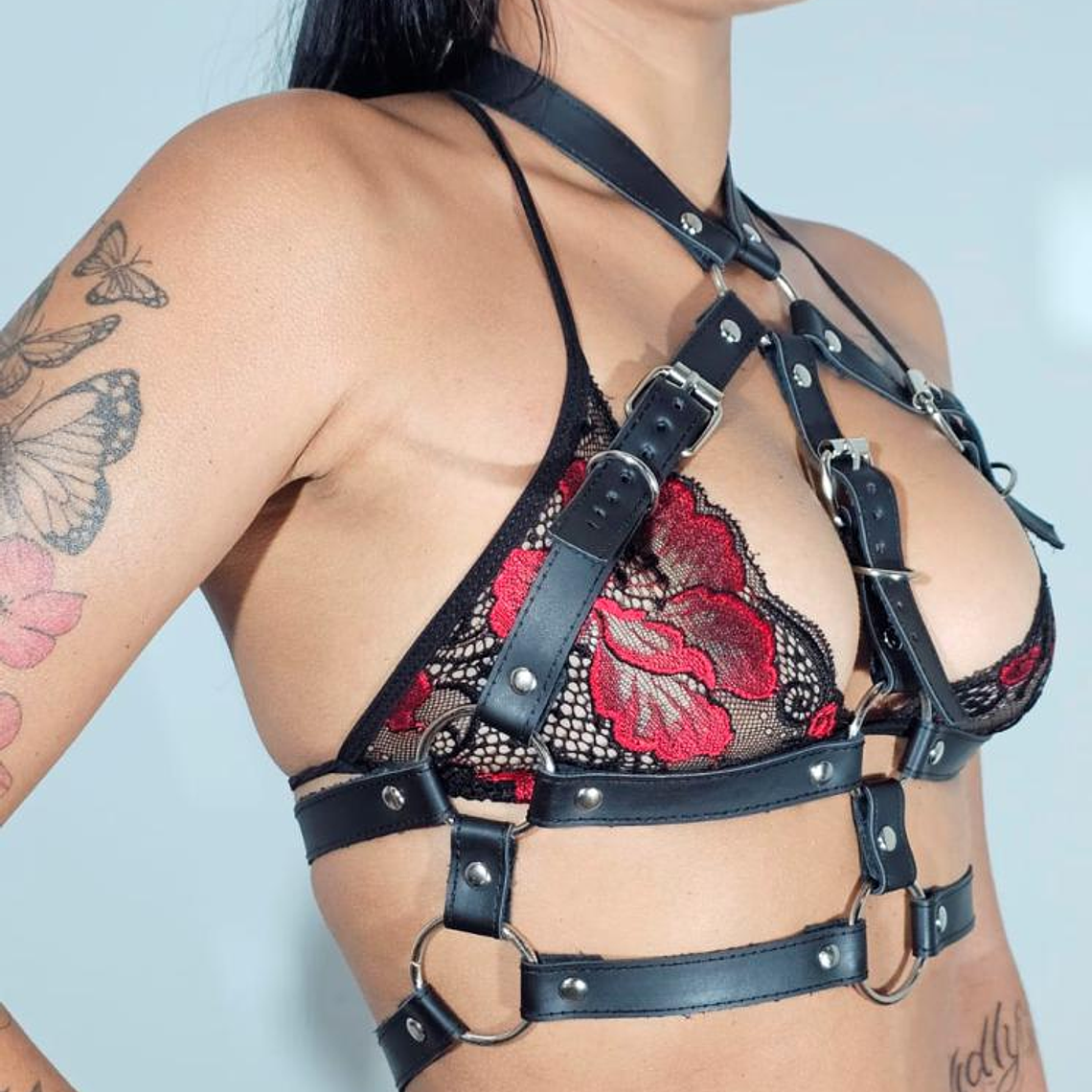 CONJUNTO Arnés en cuero negro para unisex femenina Sado BDSM 3