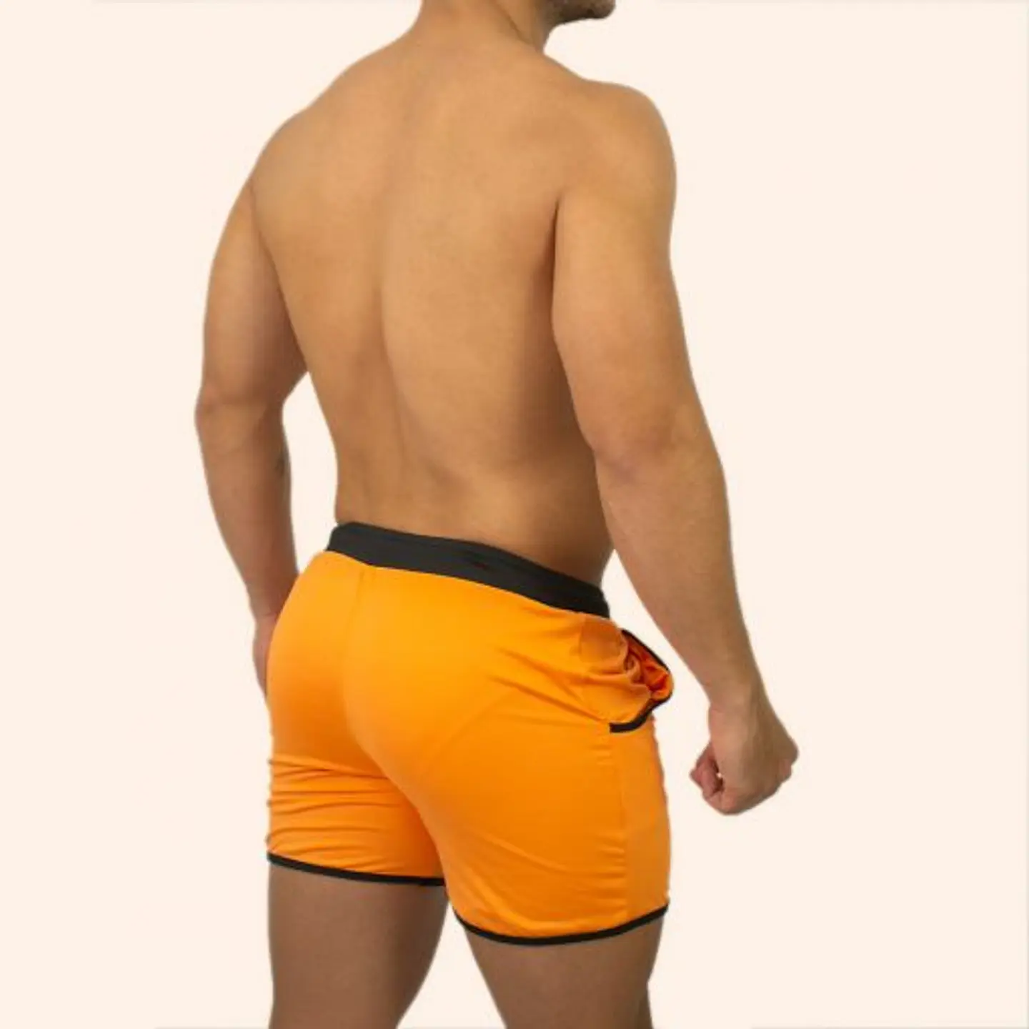 PANTALONETA CON BOLSILLO DEPORTIVA 2