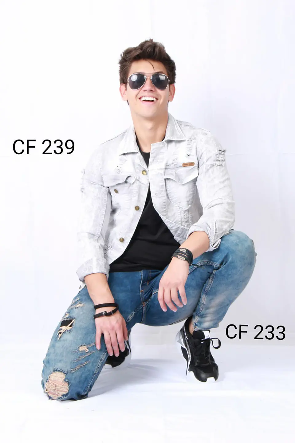 CHAQUETA EN JEANS 239 2