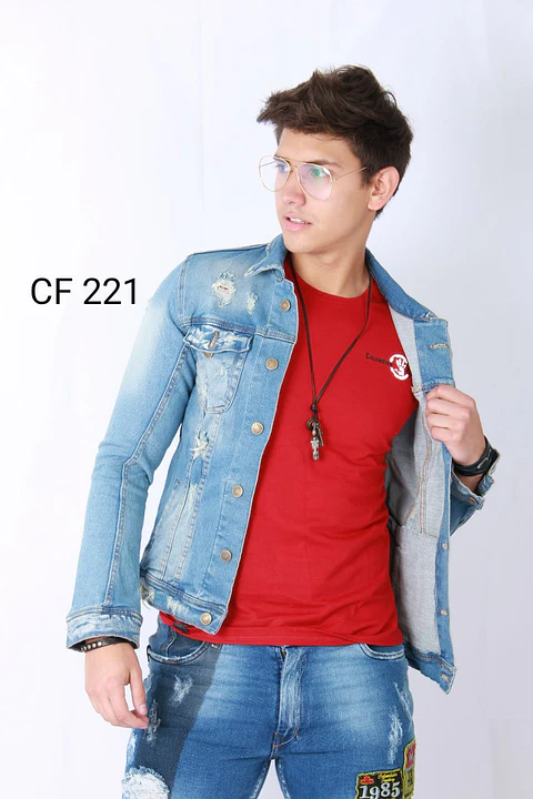 CHAQUETA EN JEANS 221