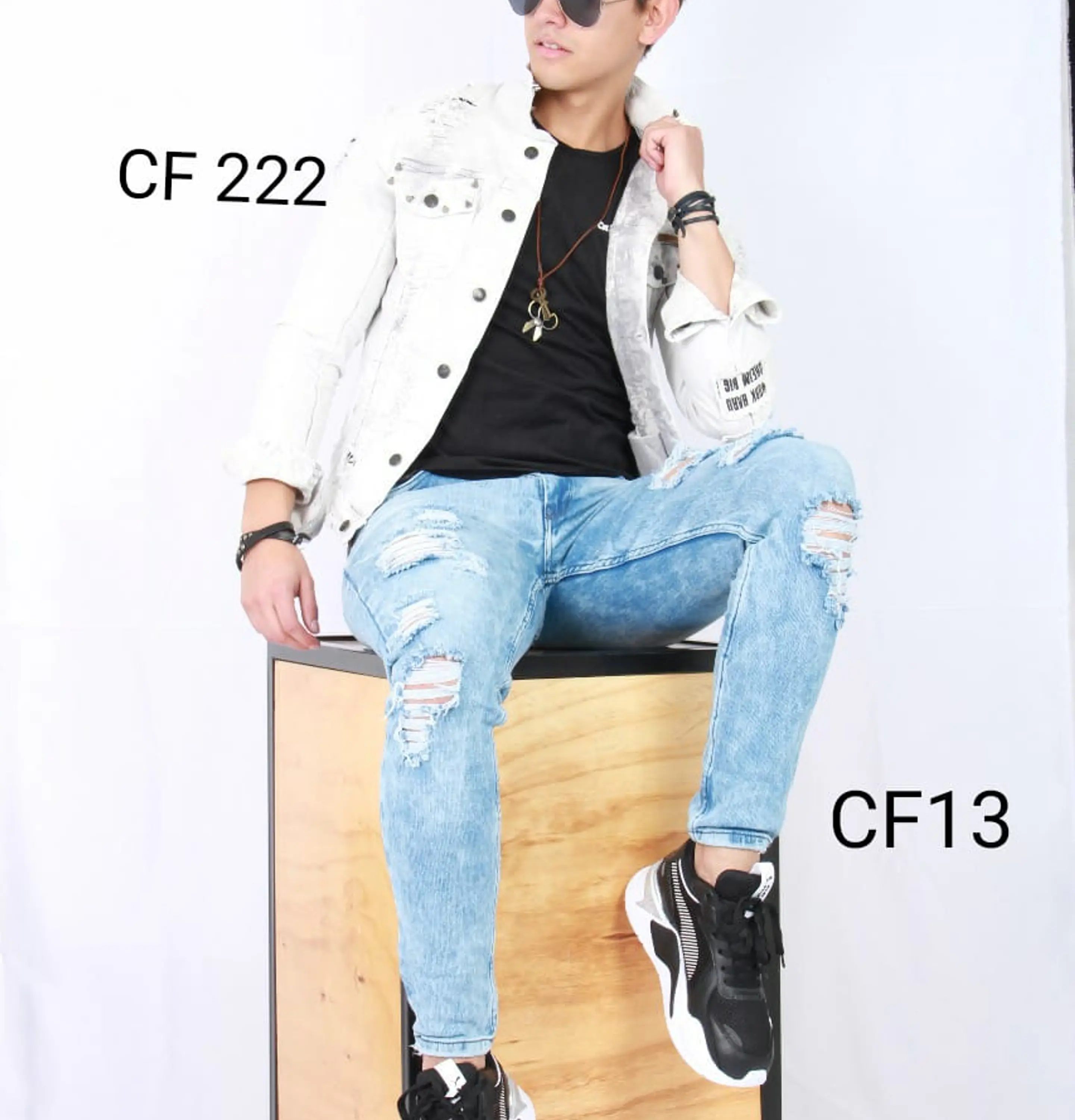 CHAQUETA EN JEANS 1