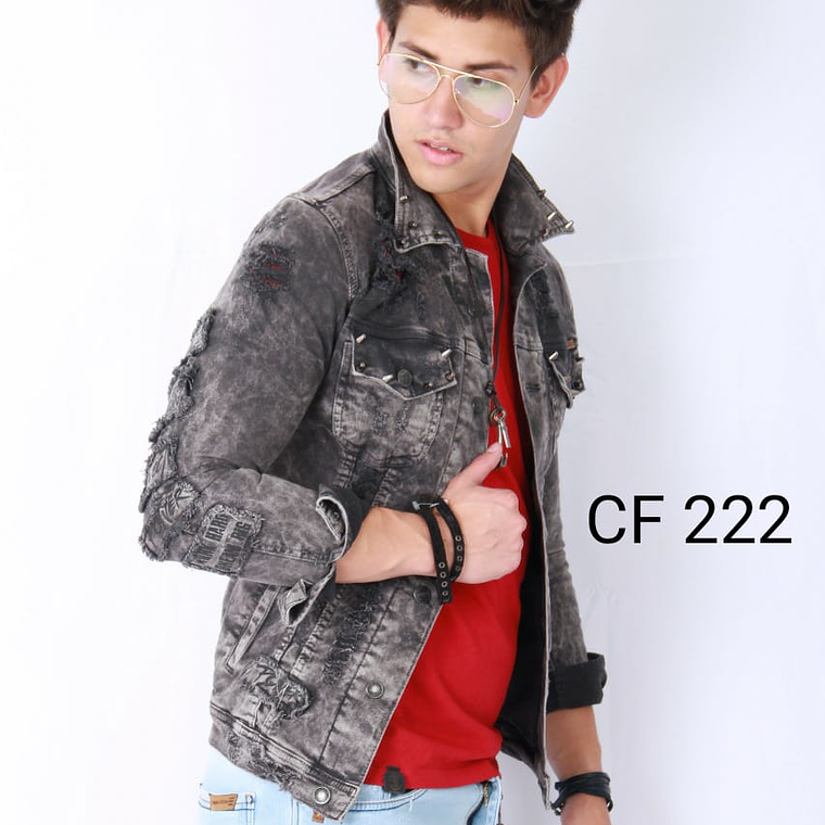 CHAQUETA EN JEANS  2