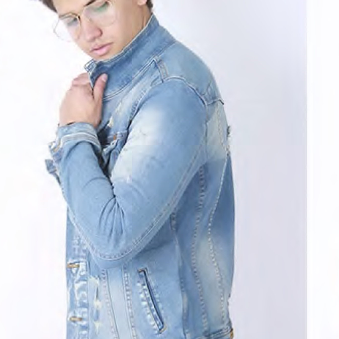 CHAQUETA EN JEANS 221 3