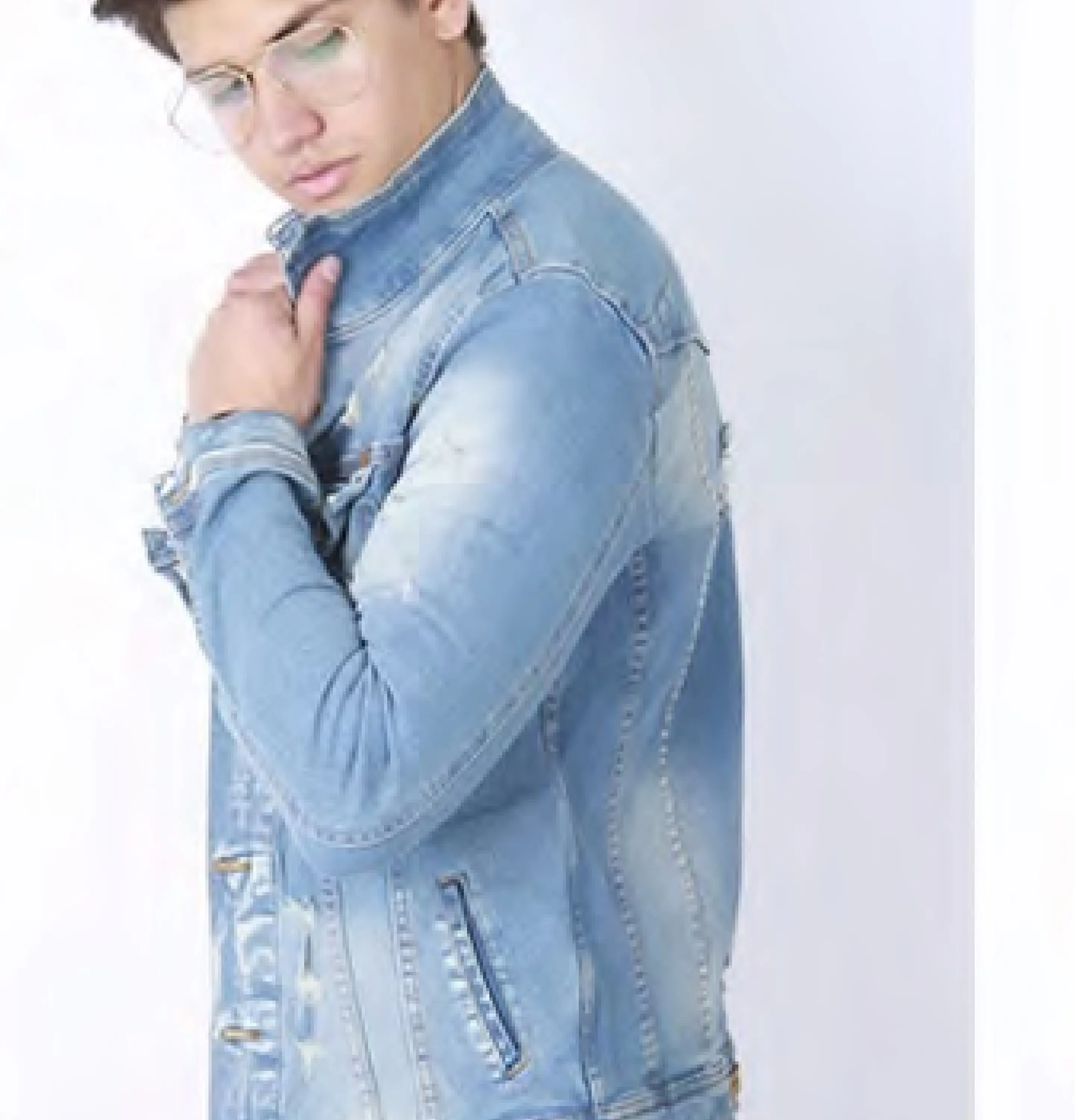 CHAQUETA EN JEANS 221 3