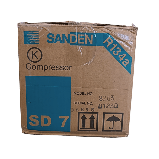 Compresor 7H15 P8PK tapa MD 12V montaje directo modelo 08203 para JCB. SANDEN