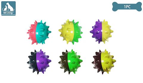 Juguete de pelota con púas para perro color aleatorio