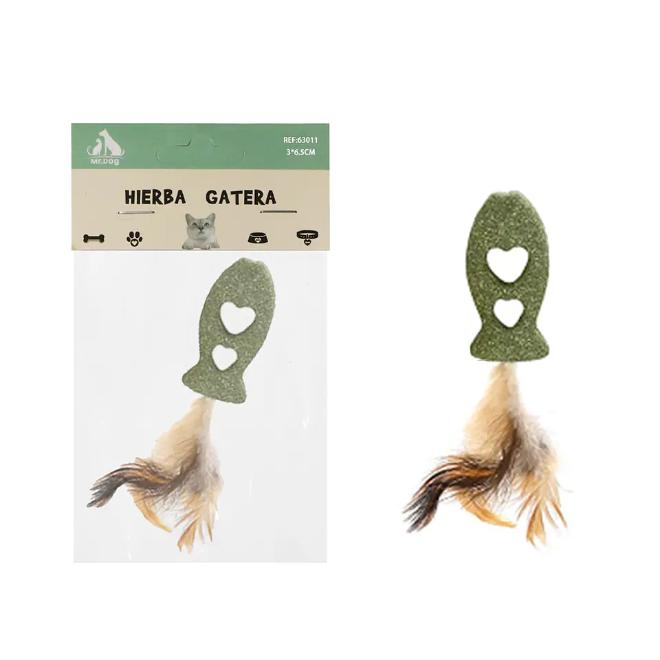 Pez de hierba gatera hueco con plumas 3*6.5cm 1