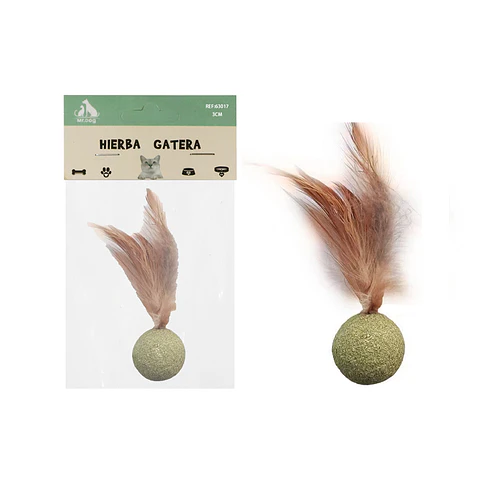 Pelota de hierba gatera con plumas