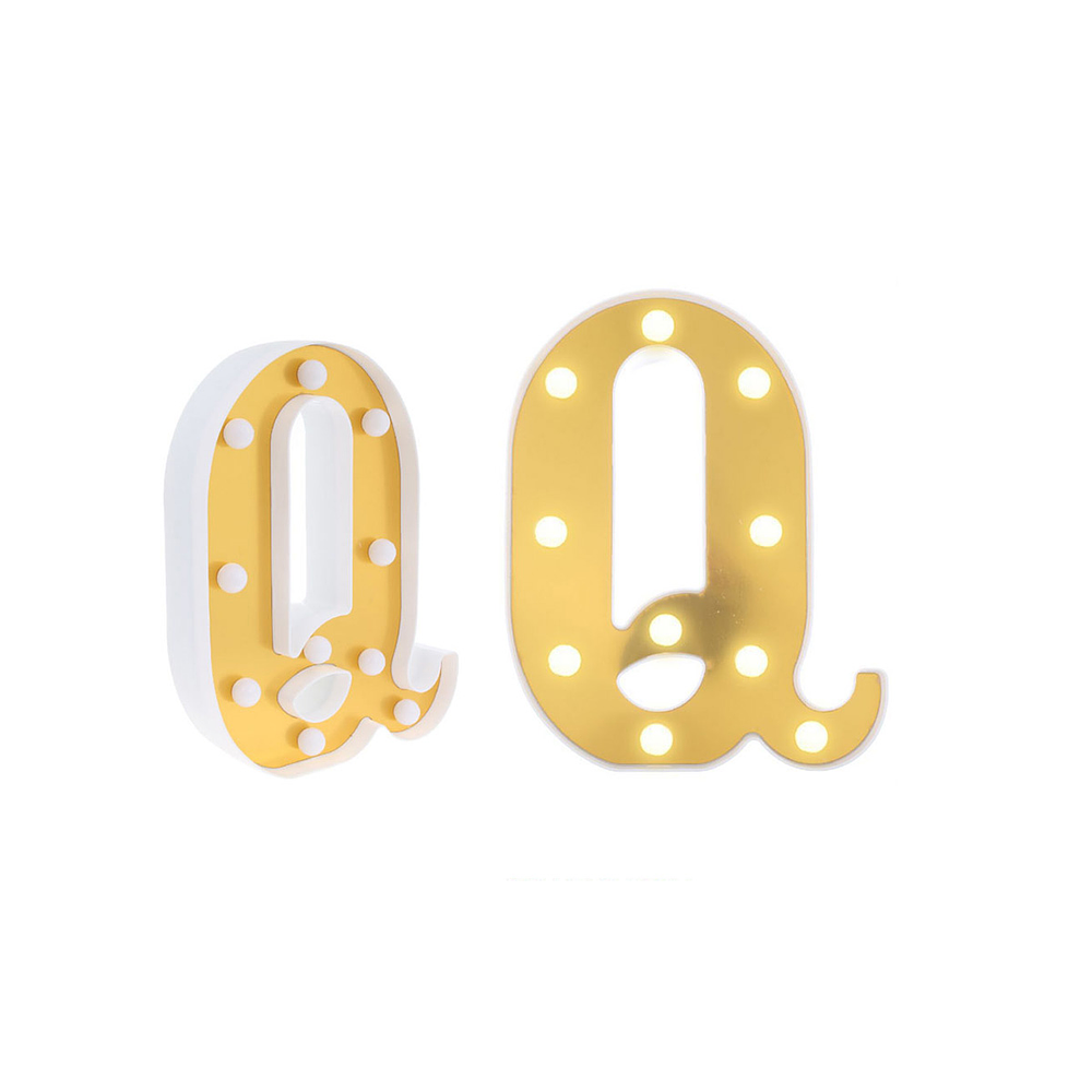Letra Q dorada con luz LED 22cm