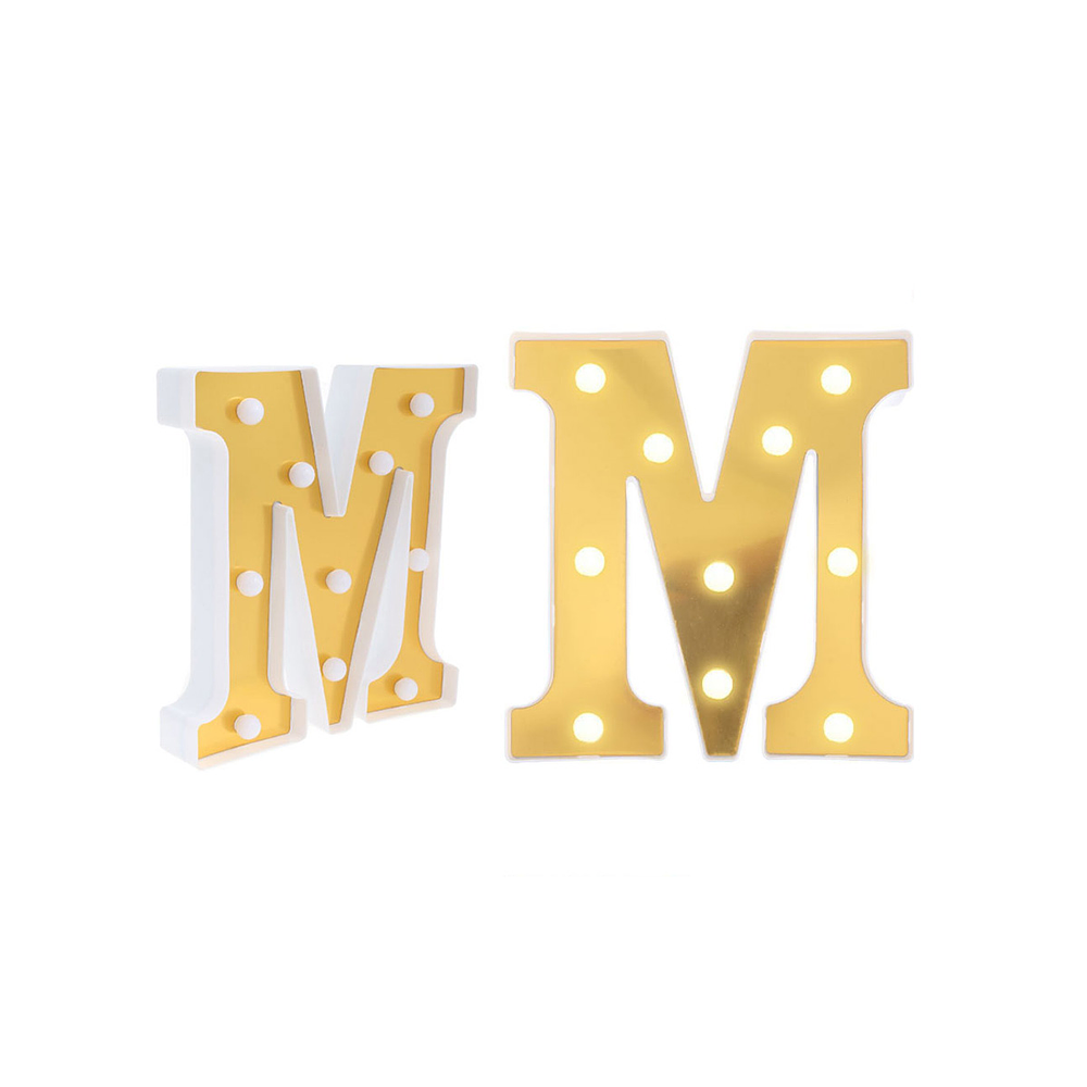 Letra M dorada con luz LED 22cm