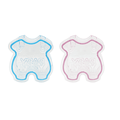 Caja plástica forma overol Baby 7.2*7.4cm 1pc Color Aleatorio