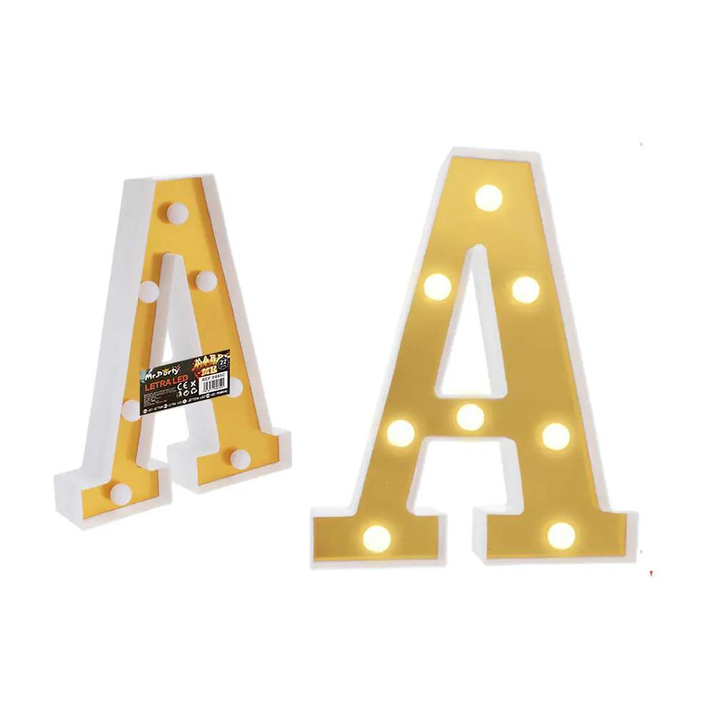 Letra A dorada con luz LED 22cm