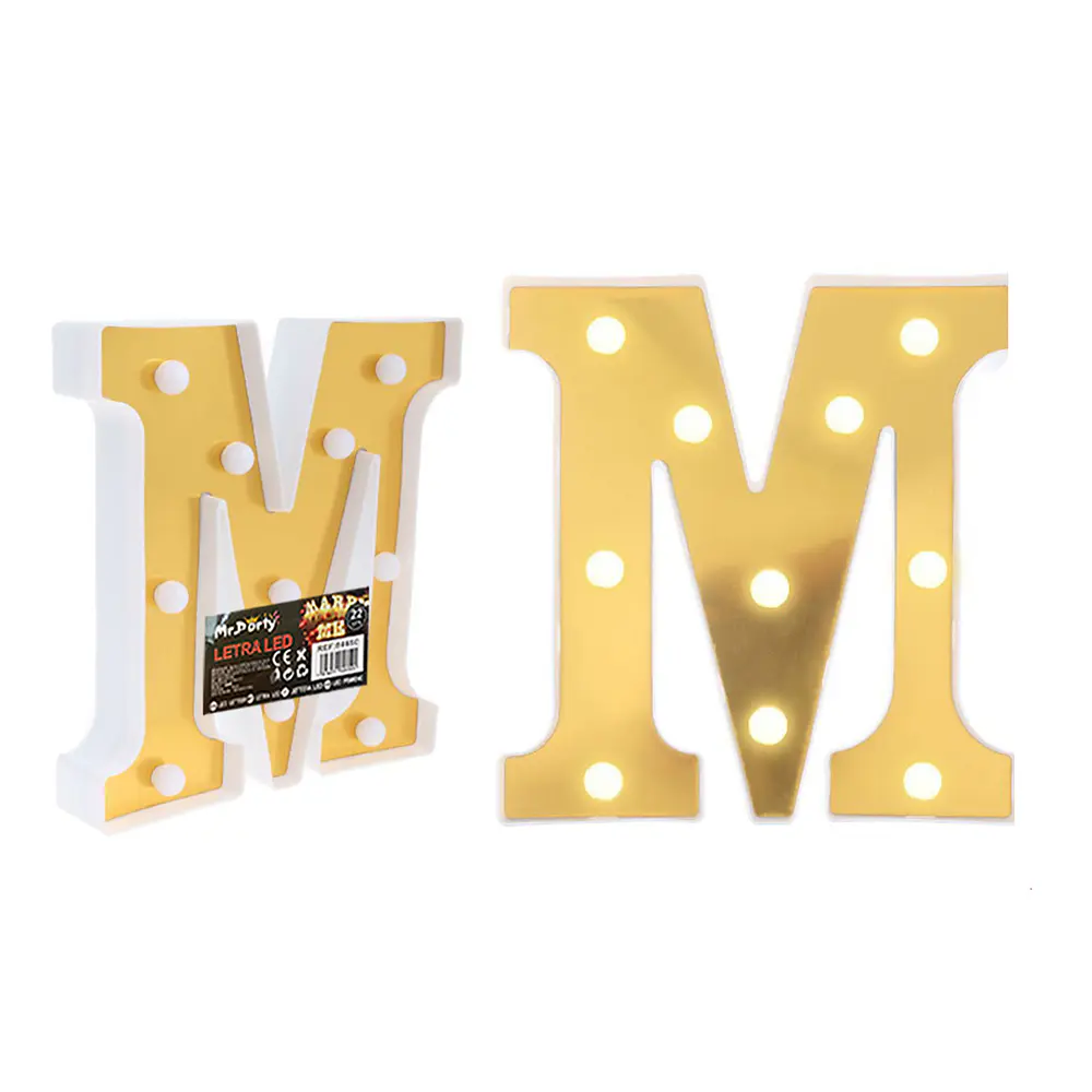 Letra M dorada con luz LED 22cm