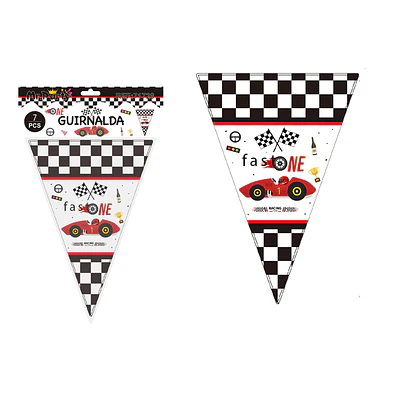 Banderines triangulares carreras cuadros rojos 14*20cm 7pcs