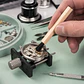Cepillo Vertical de Cerdas Negras para Relojería y Joyería - Miniatura 2