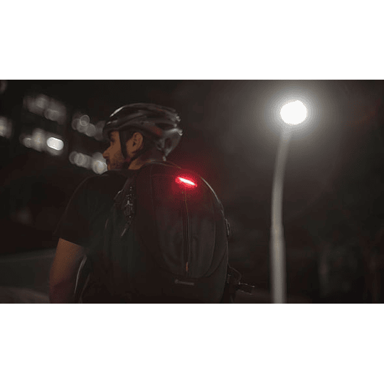 Luz con clip Knog+ para Scooter o Bicicleta - Image 3